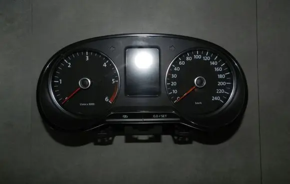Volkswagen Polo V 6R Speedometer (instrument cluster) 6R0920861F