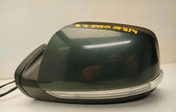 Mercedes-Benz B W245 Front door electric wing mirror 