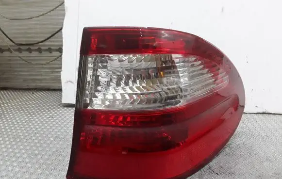 Rear/tail lights