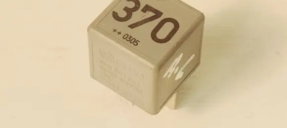 Audi A6 S6 C5 4B Other relay 8D0951253 V23134J52X300