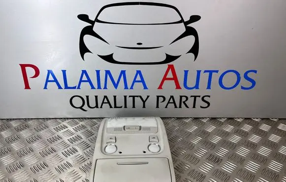 Audi A5 8T 8F Front seat light 8T0947135