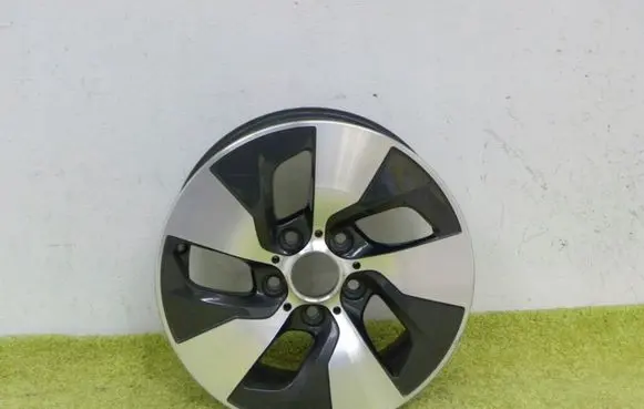 BMW 2 F22 F23 R16 alloy rim 