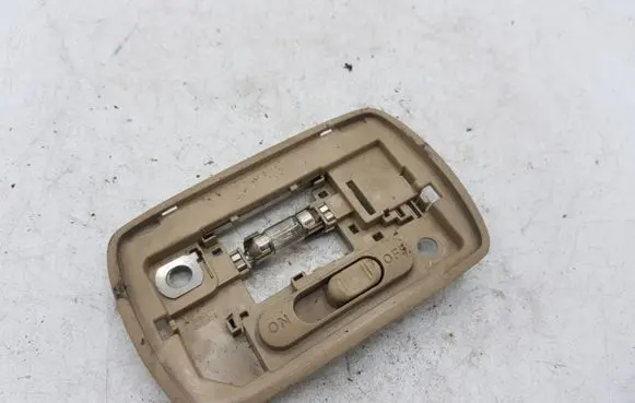 Honda Accord Rear seat light NOCODE