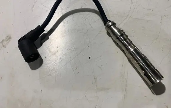 Volkswagen PASSAT B5 Ignition plug leads 0300174104 06A035255C