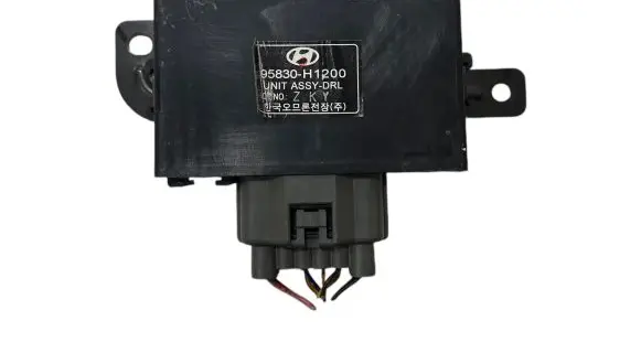 Hyundai Terracan Airbag control unit/module 95830H1200