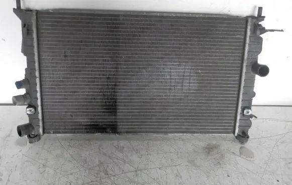 Opel Vectra B Coolant radiator 