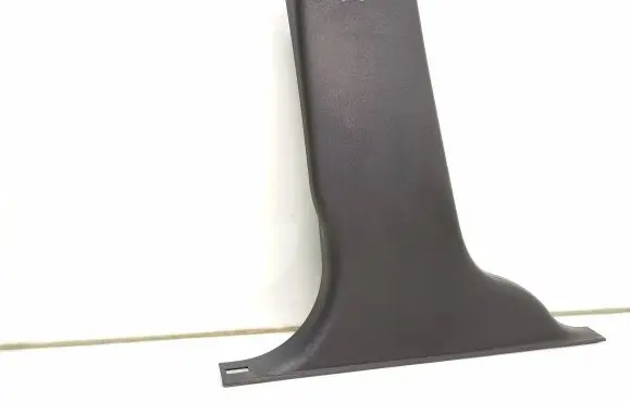 Volvo V70 (B) pillar trim (bottom)