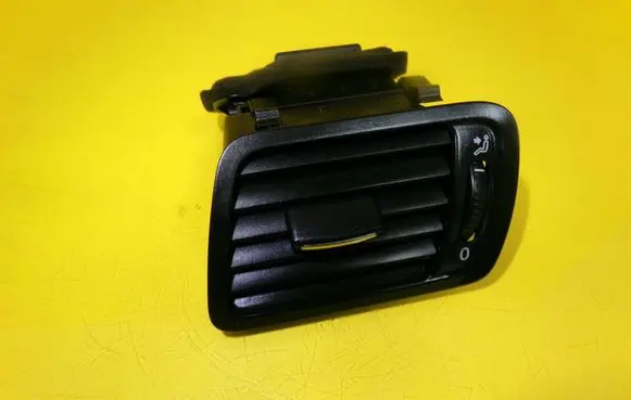 Volkswagen PASSAT B6 Dashboard side air vent grill/cover trim 3C1819701