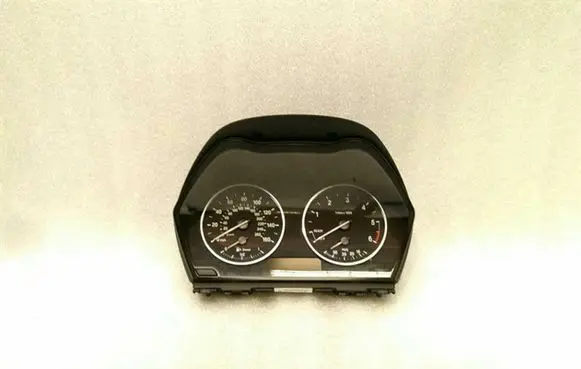 BMW X1 F48 F49 Speedometer (instrument cluster) 6805183
