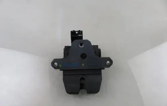 Ford Focus Tailgate/trunk/boot lock/catch/latch 8M51R442A66AC