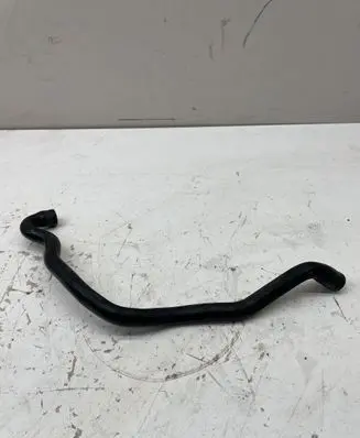 Volvo S60 Breather hose/pipe 8692241