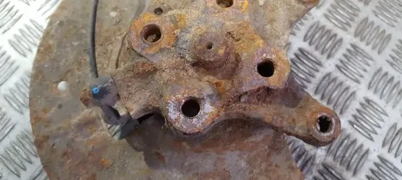 Mazda 6 Stub axle 