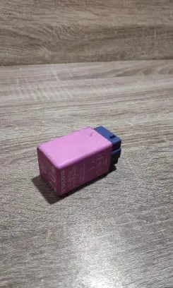 Volvo S70 V70 V70 XC Other relay 9128136 898704000