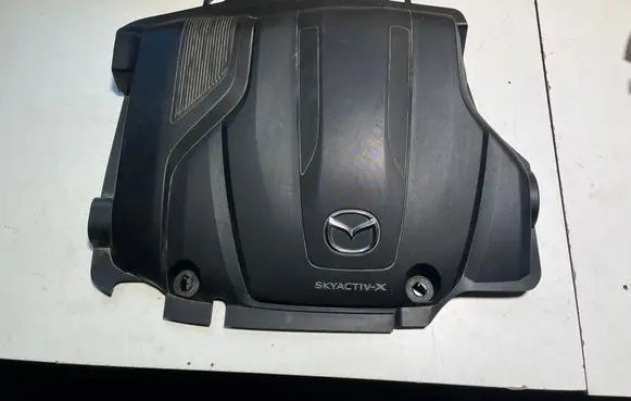 Mazda 3 Engine cover (trim) HF012090 K6805