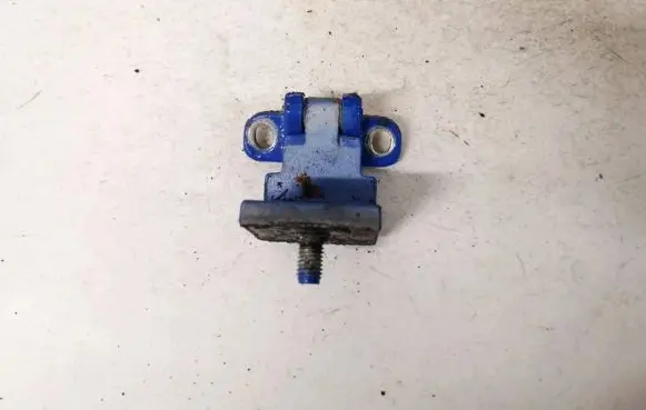 Volkswagen Polo Tailgate/trunk/boot hinge