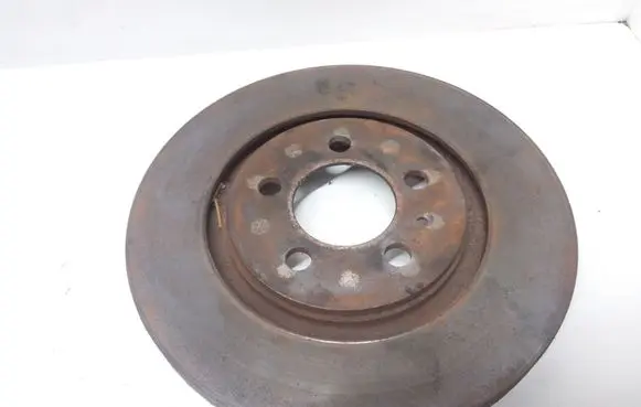 Volkswagen Golf III Front brake disc