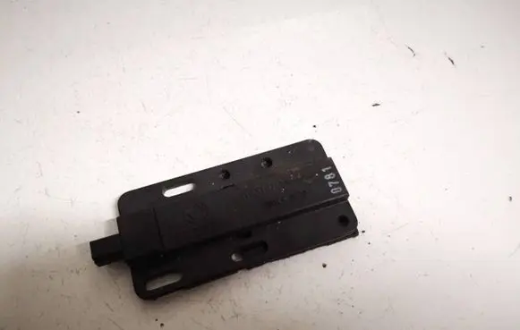 BMW 5 E60 E61 Antenna control unit 6922211 5wk49132