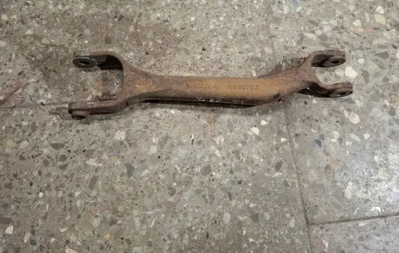Volvo XC90 Rear upper control arm/wishbone 8630783