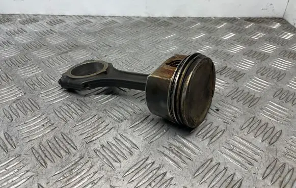 Mercedes-Benz C W204 Piston with connecting rod