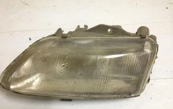 Renault Laguna I Headlight/headlamp