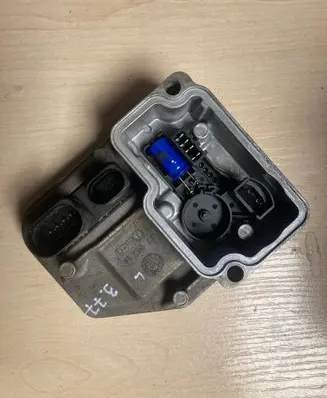Volvo XC60 Torque split ecu control unit/module 5WP3351201 5WP33512