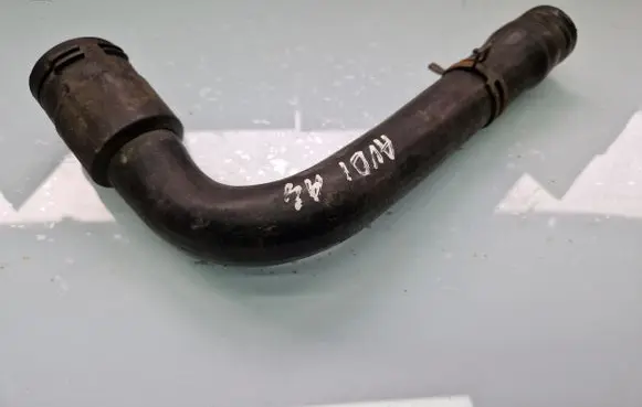 Audi A6 S6 C5 4B Engine coolant pipe/hose 8D0121101K