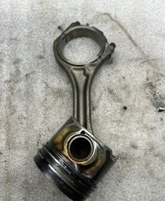 Audi A6 S6 C6 4F Piston 059AA