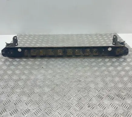 Volvo V60 Radiator mount bracket 