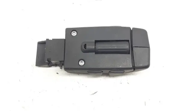 Opel Vivaro Sound control switch 8200058695