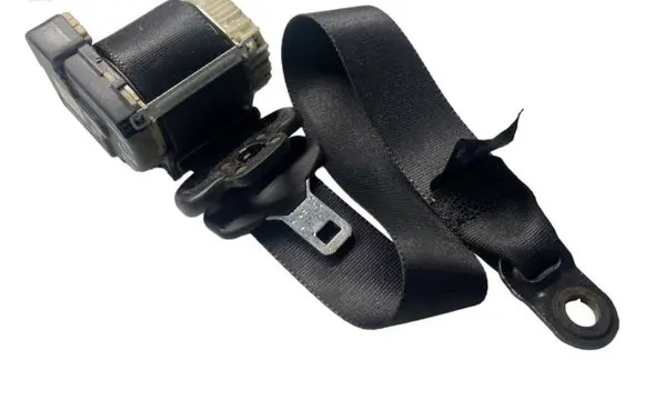 Ford Focus Front seatbelt 34017854