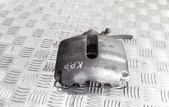 Volkswagen Touran I Front brake caliper