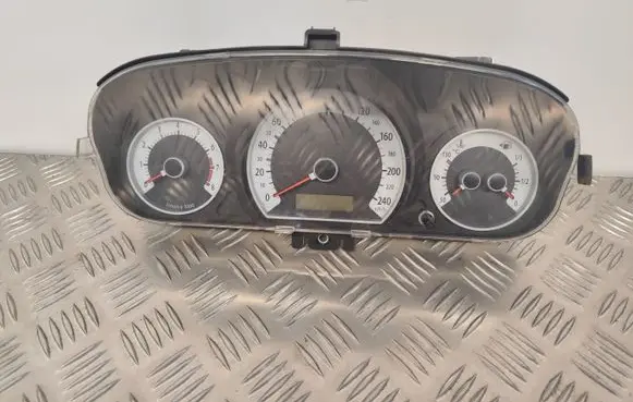 KIA Ceed Speedometer (instrument cluster) 940031H231