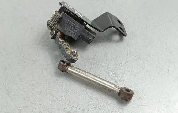 KIA Stinger Rear height level sensor lever 92195F5000 17230 304237