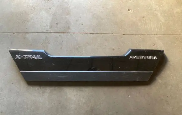 Nissan X-Trail T31 Tailgate trim 909011DJ0A 909011DJ1A 90901JG00A