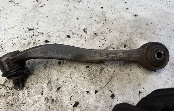 BMW 5 E60 E61 Front control arm 6760181