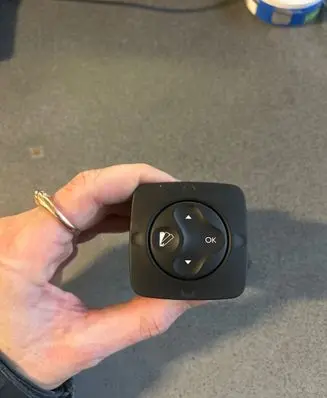 Renault Grand Modus Wing mirror switch 283950001R