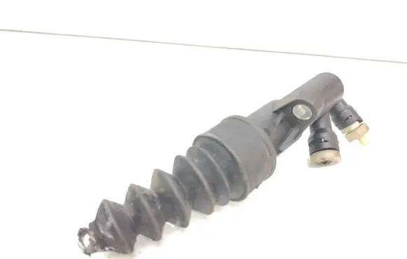Clutch slave cylinder