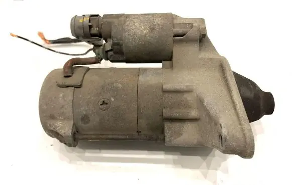 Toyota Yaris Starter motor 28100-0J020
