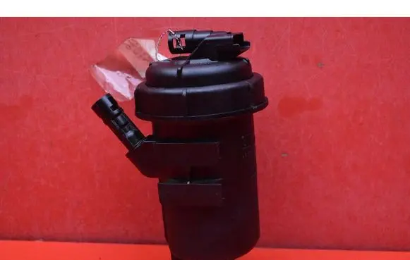 Opel Vectra C Fuel filter housing 13122587