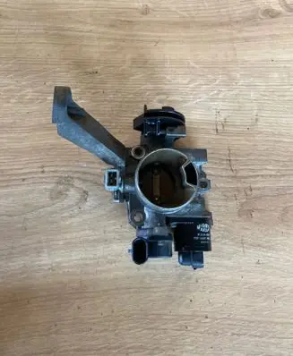 Renault Twingo I Throttle body valve 102698A REN122 36XR51