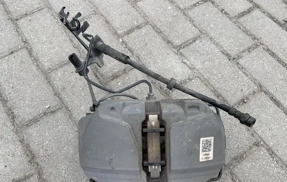 Audi A4 S4 B9 Front brake caliper 8W05BK