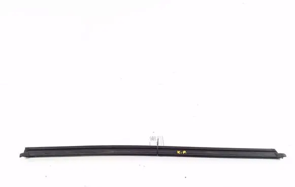 Volkswagen PASSAT B9 Front door trim bar 3J0837479