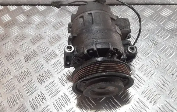 Audi A8 S8 D2 4D Air conditioning (A/C) compressor (pump) 4B0260805B