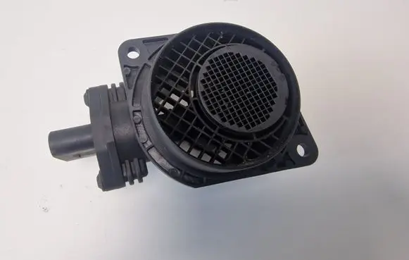 Volkswagen Golf V Mass air flow meter 038906461B