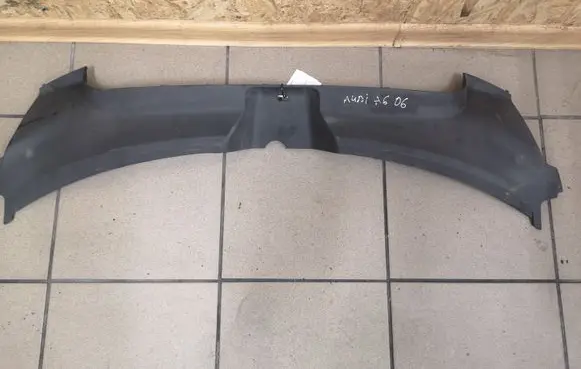 Radiator trim