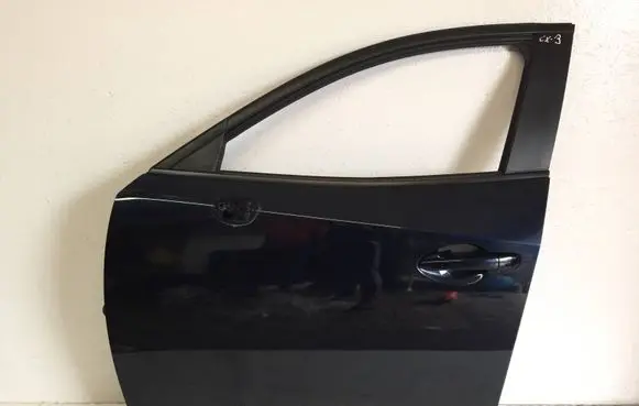 Mazda CX-3 Front door