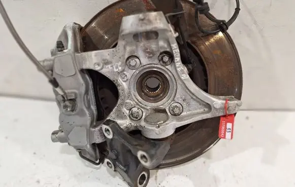 Renault Megane III Front wheel hub spindle knuckle S17953042 28A57602