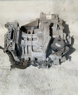 Nissan Leaf I (ZE0) Electric car motor YHJ140412 140502756 R13NF0BVA