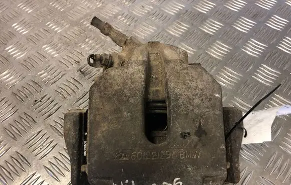 BMW 5 E39 Front brake caliper