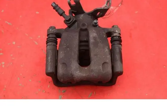 Opel Insignia A Rear brake caliper